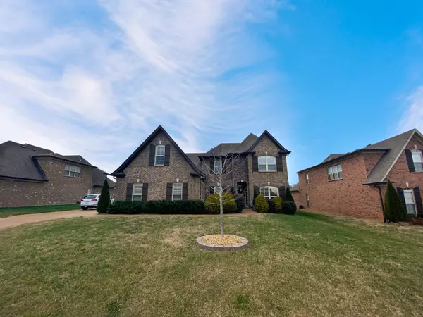 2158 Gorden Xing, Gallatin, TN 37066