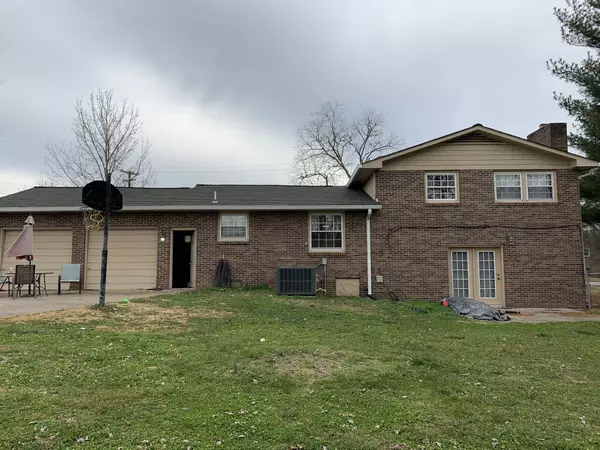 Hendersonville, TN 37075,195 Dolphus Dr