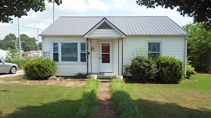 146 E Petty Ln, Winchester, TN 37398