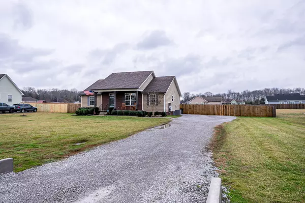 Chapel Hill, TN 37034,4787 Meadowbrook Dr