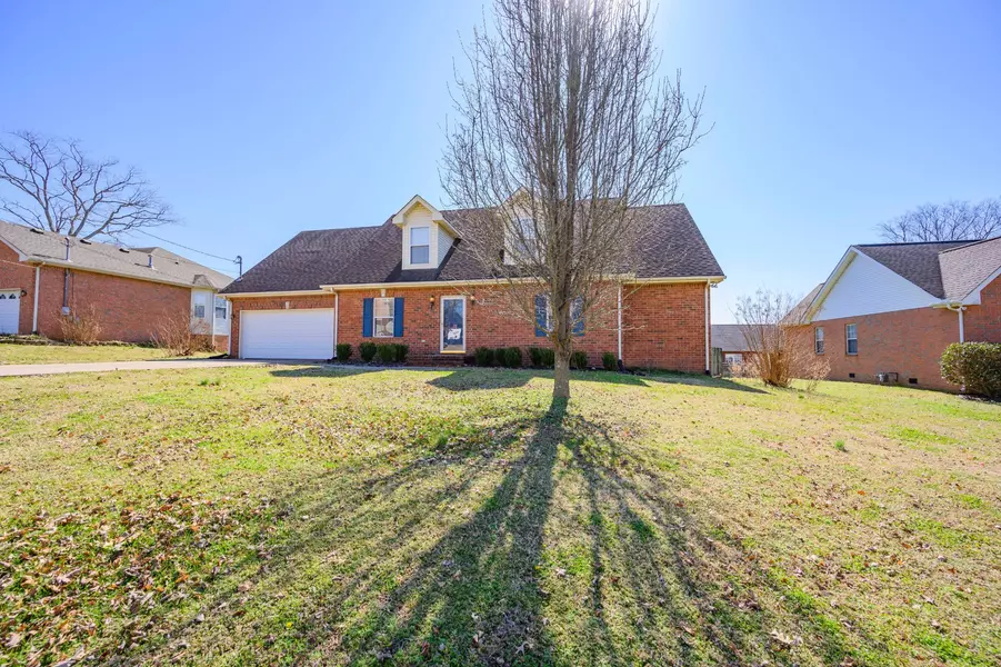 5004 Mary Ellen Cir, Smyrna, TN 37167