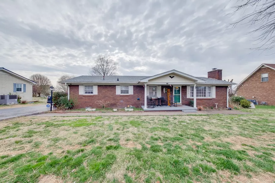 105 Riggs Ave, Portland, TN 37148