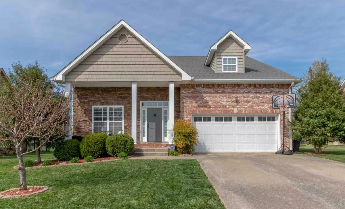 Clarksville, TN 37043,935 Willow Cir