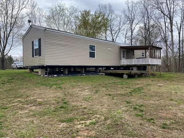 Erin, TN 37061,930 Half Pone Rd