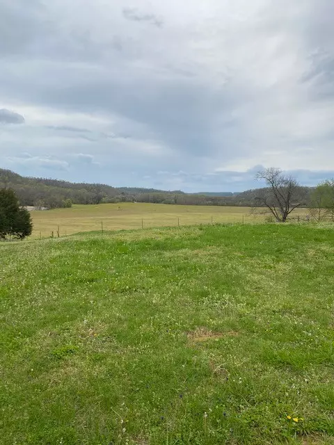 Westpoint, TN 38486,225 Hardin Loop