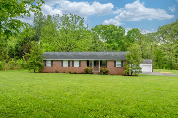 373 South Rd,  Cottontown,  TN 37048