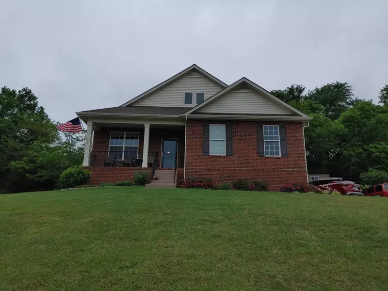 1006 Blair Oaks Ct, La Vergne, TN 37086