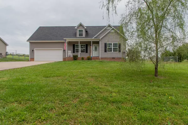 1521 Bay View Dr #E, Cookeville, TN 38506