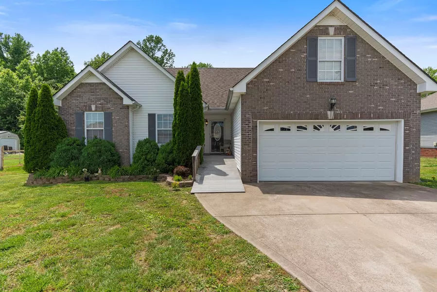 144 Filly Ln, Springfield, TN 37172