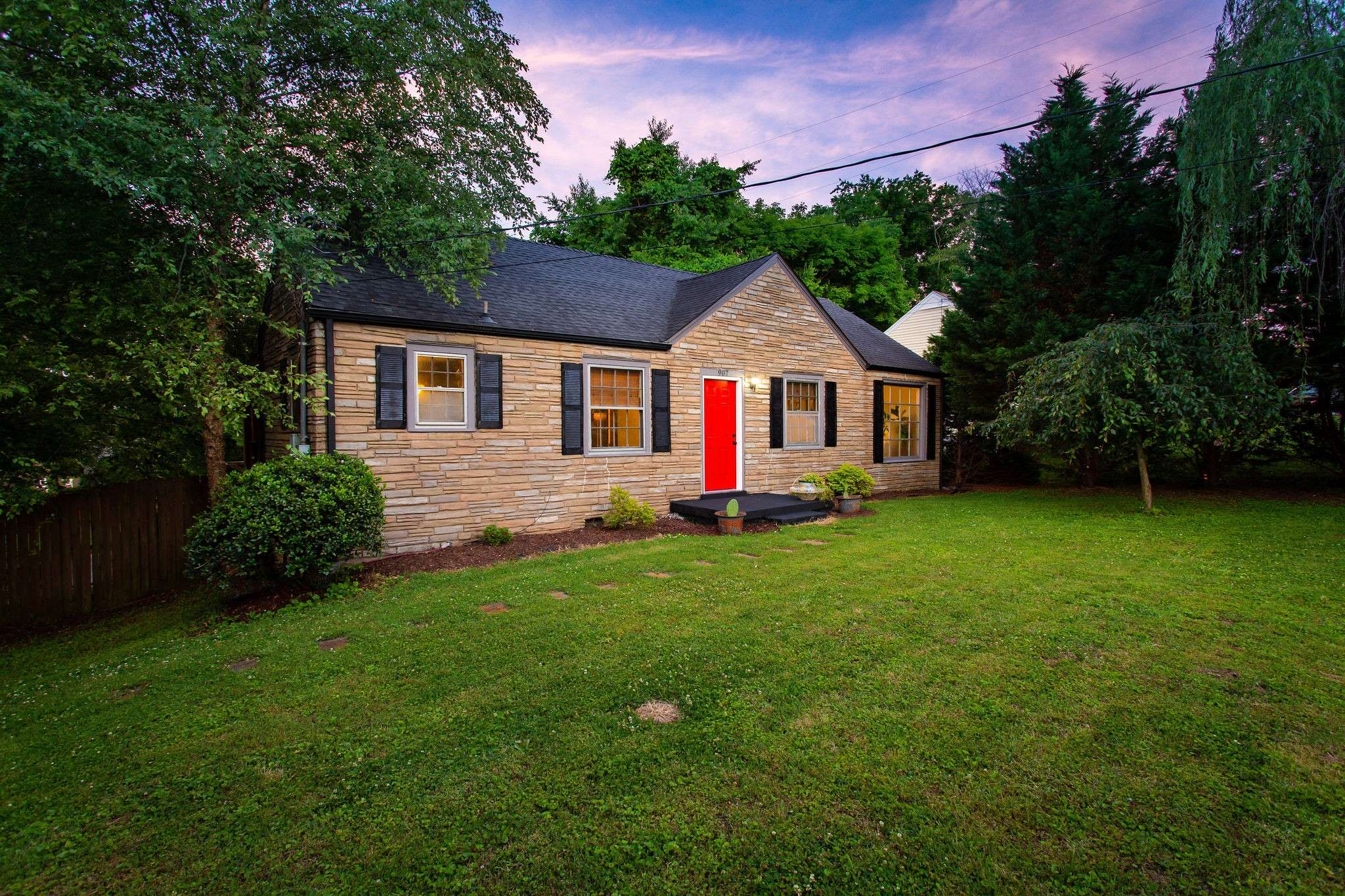 Nashville, TN 37206,907 Riverside Dr