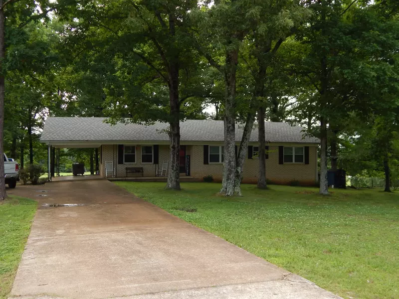 2261 Waynesboro Hwy, Waynesboro, TN 38485