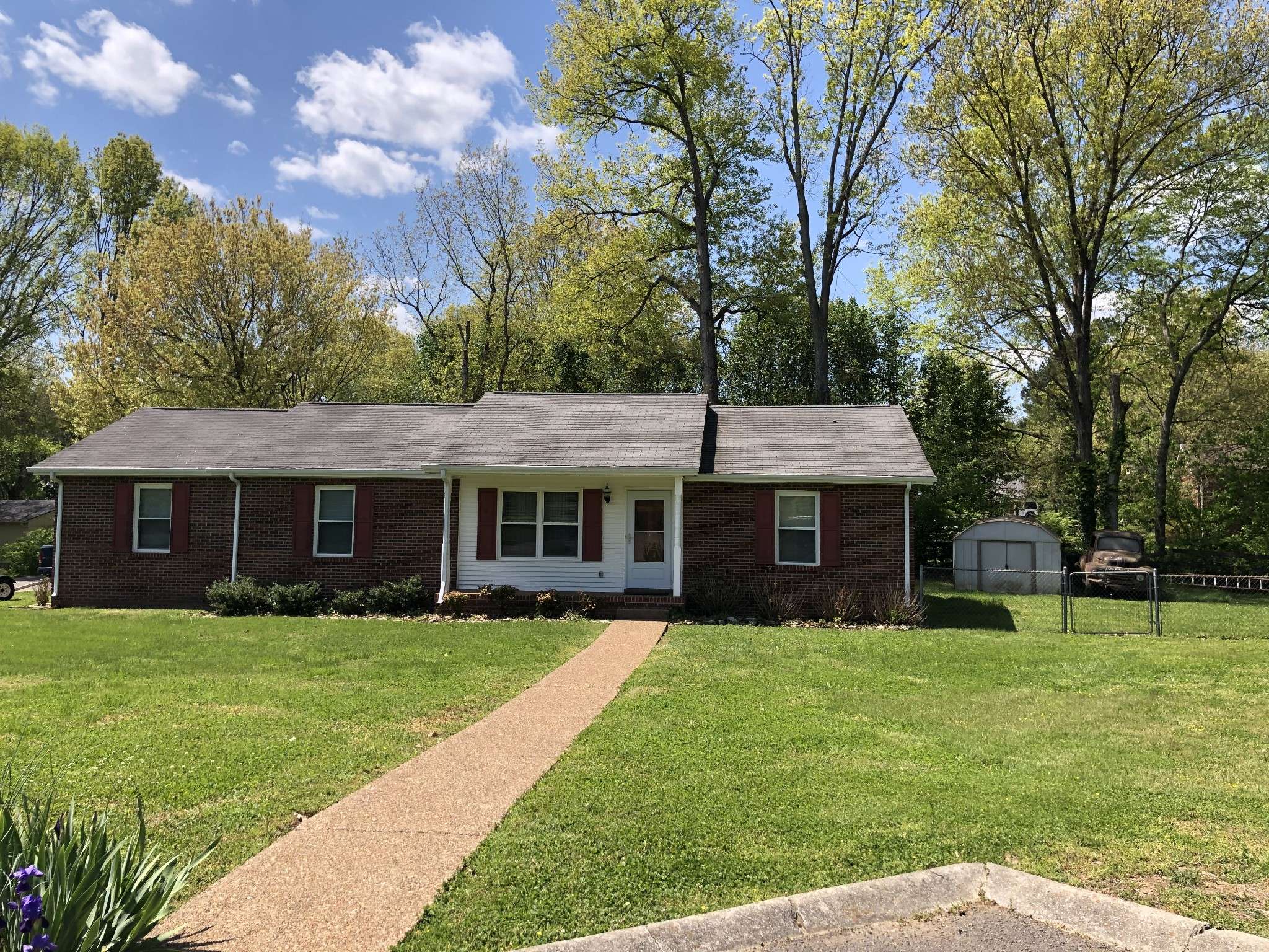 400 Carlton Pl, Goodlettsville, TN 37072