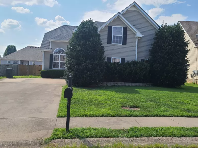 3762 Nadia Ct, Clarksville, TN 37040