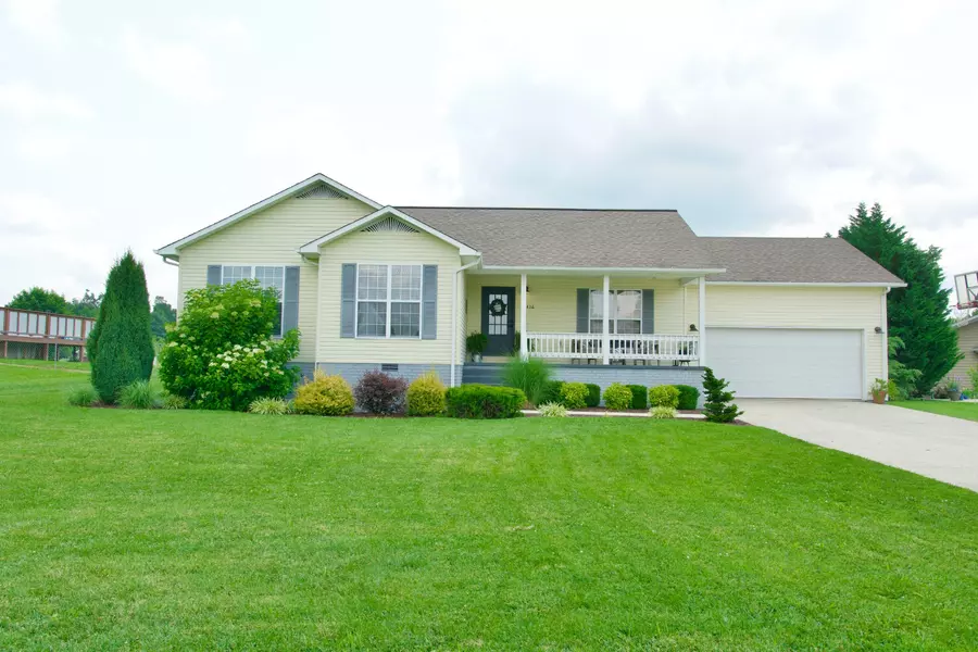 3436 Wj Robinson Rd, Cookeville, TN 38506