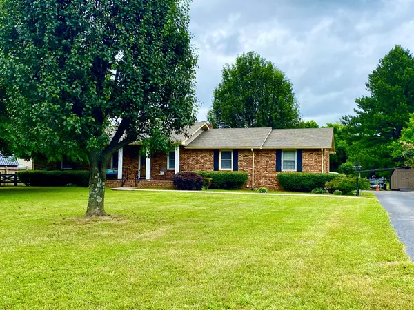 105 Oakland Ct, White House, TN 37188