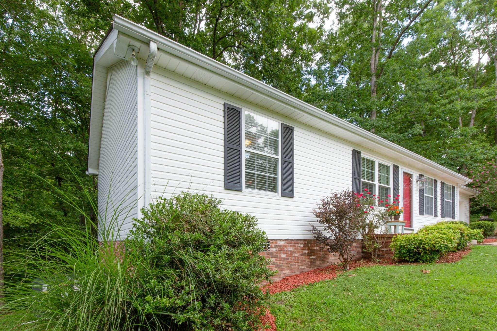 Burns, TN 37029,1006 Bonwood Dr