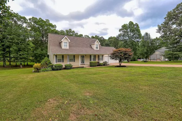 Hohenwald, TN 38462,115 Pin Oaks Ln