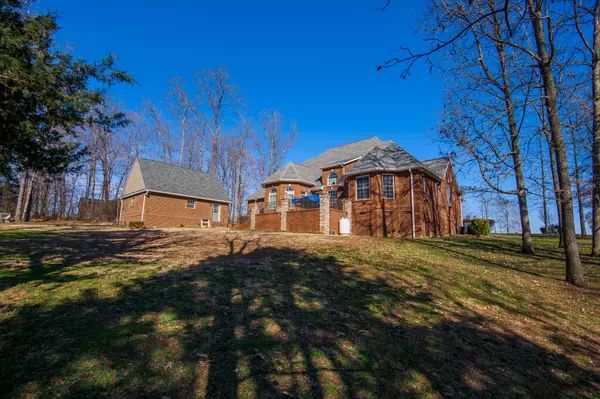 Winchester, TN 37398,190 CASCADE DRIVE