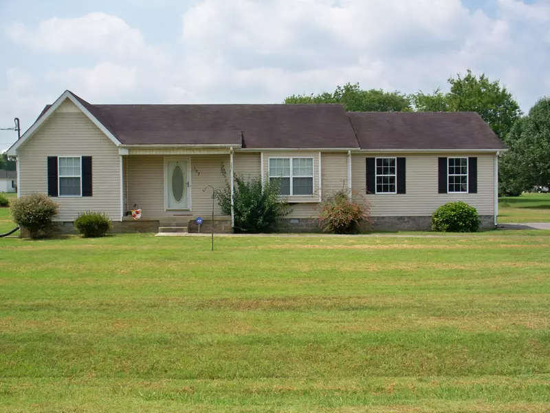 107 Peyton Dr, Shelbyville, TN 37160