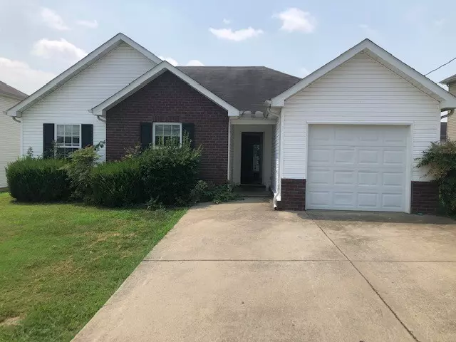 1361 Tonya Dr, La Vergne, TN 37086