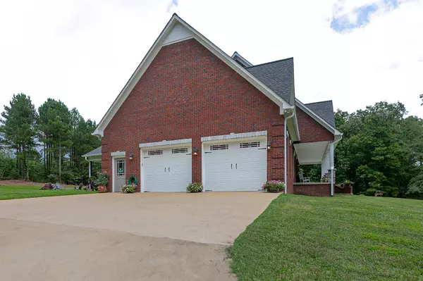 Summertown, TN 38483,244 Double Eagle Dr