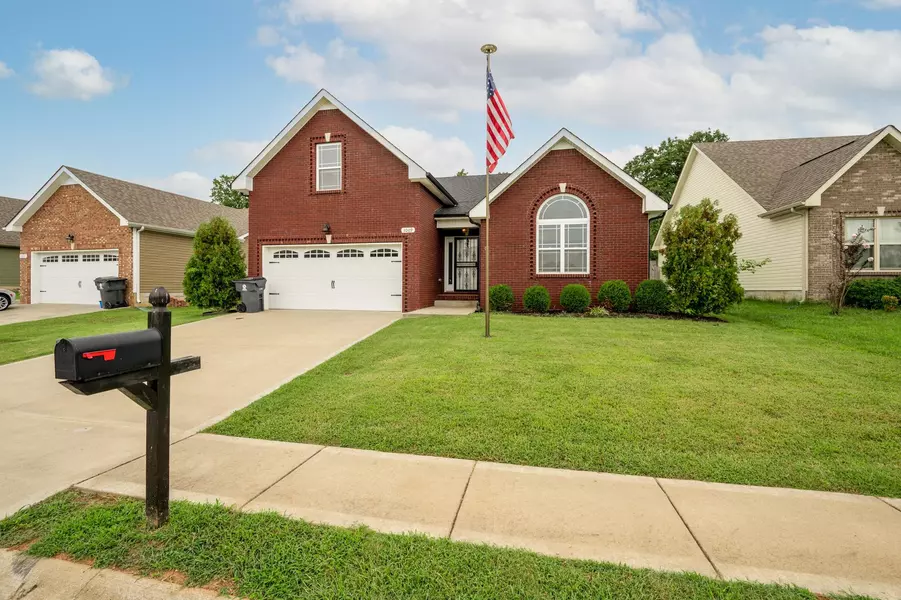 1009 Orchard Hills Dr, Clarksville, TN 37040