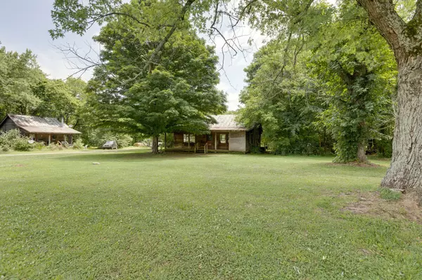 8836 Horton Hwy, College Grove, TN 37046