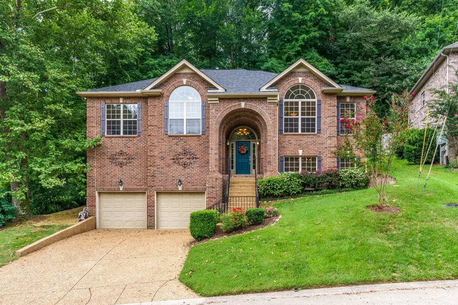 205 Still Spring Hollow Ct, Nashville, TN 37221