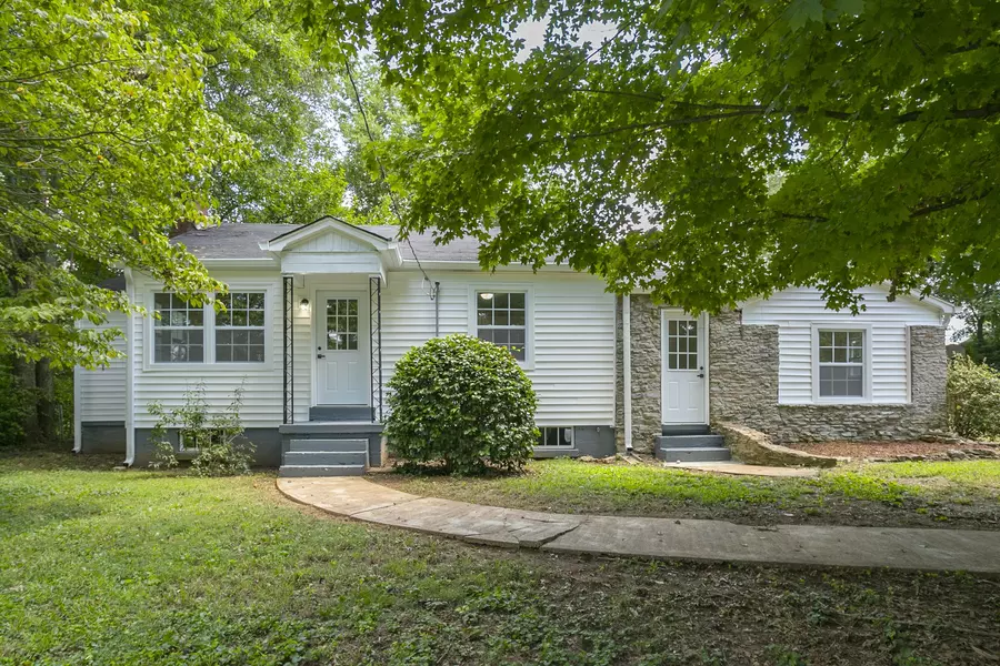 2205 Highland Ave, Columbia, TN 38401