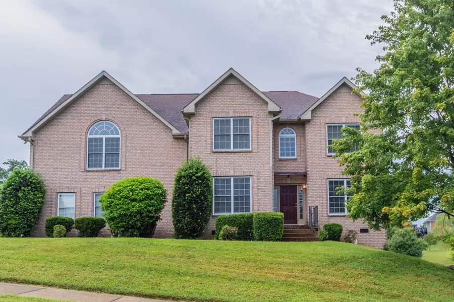 124 Pilot Knob Ln, Hendersonville, TN 37075