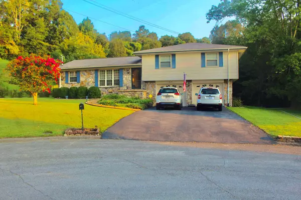 3403 Crabtree Dr, Chattanooga, TN 37412