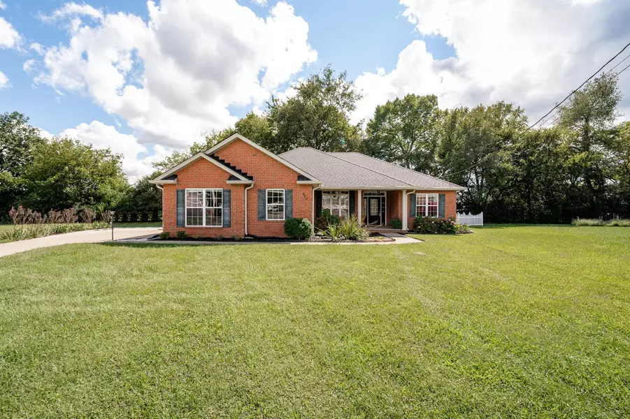 604 Brooklyn Cir, Chapel Hill, TN 37034