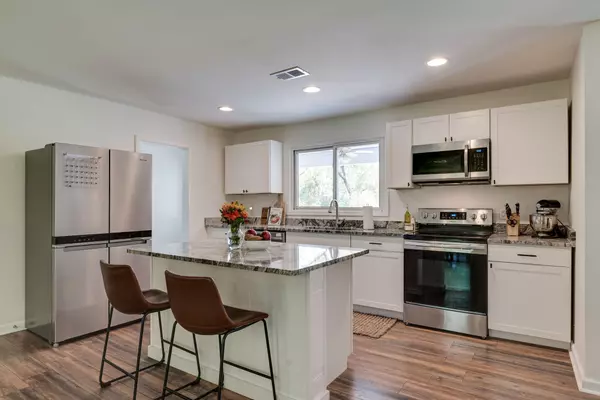 1180 Old Pinnacle Rd, Joelton, TN 37080