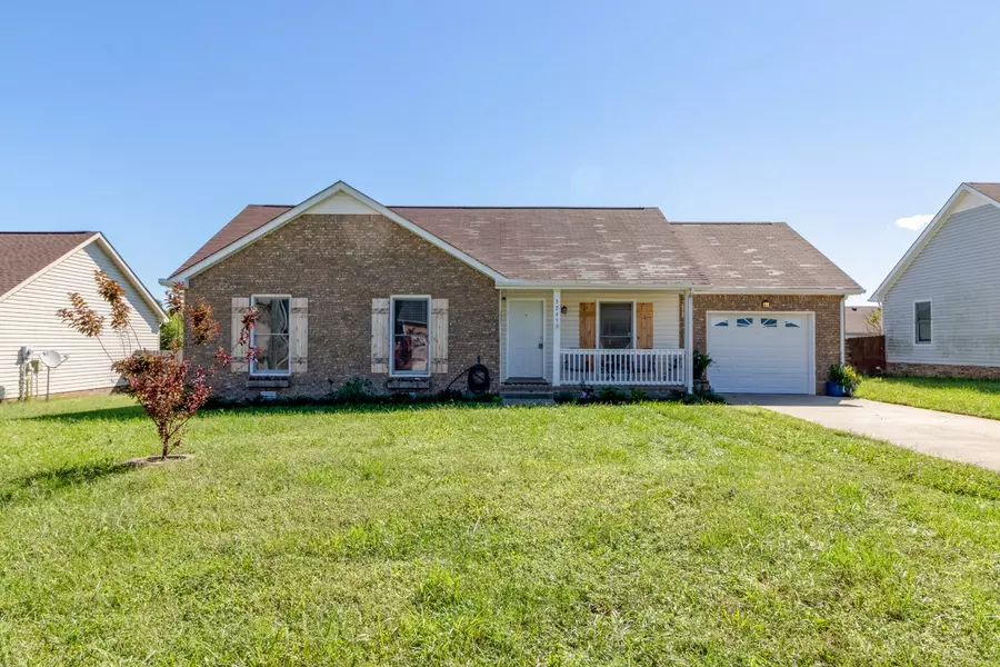 3745 Heather Dr, Clarksville, TN 37042