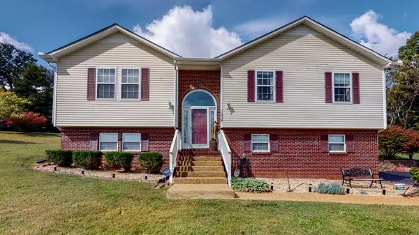 1504 Potter Dr,  Columbia,  TN 38401