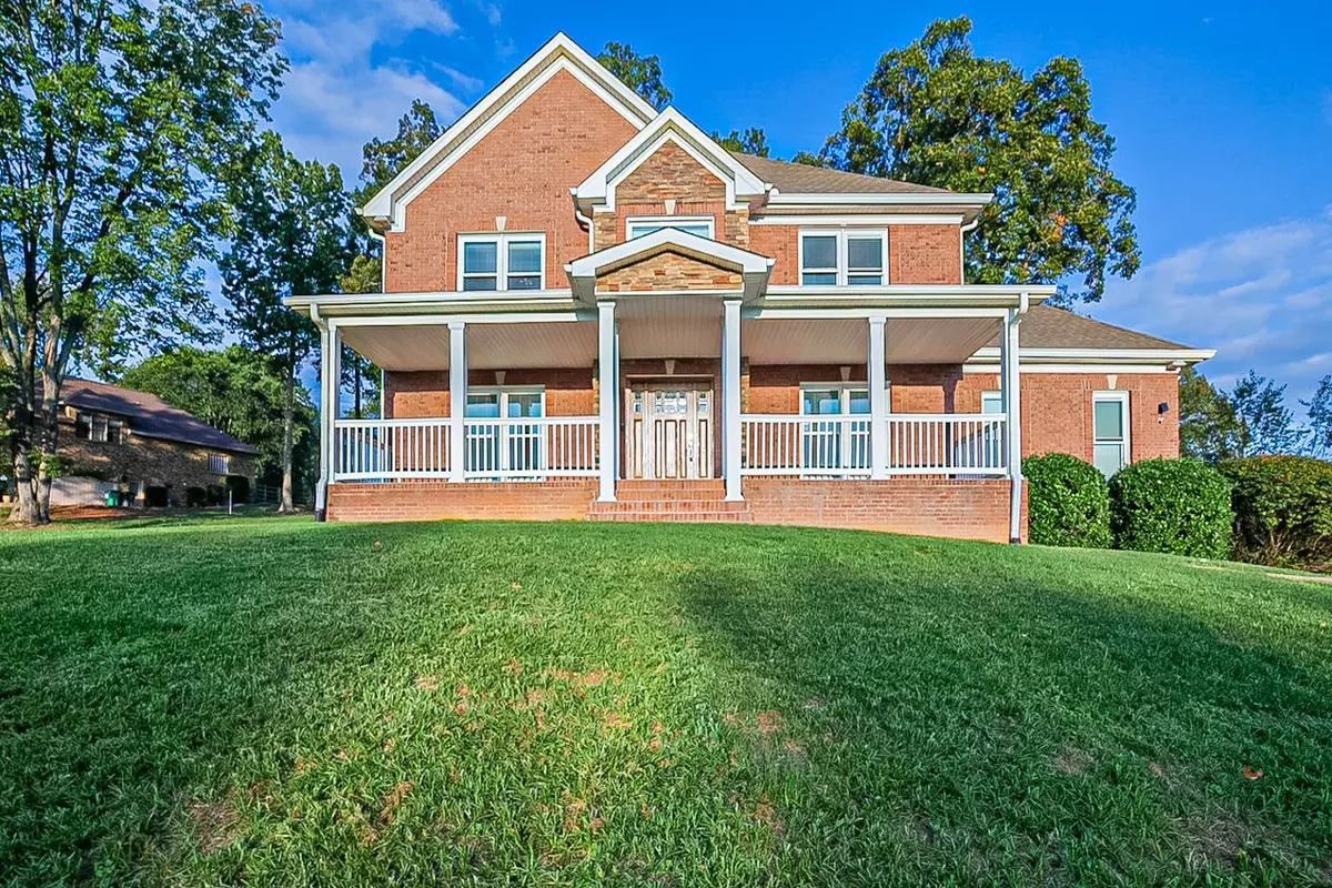 Clarksville, TN 37043,2063 Mossy Oak Cir