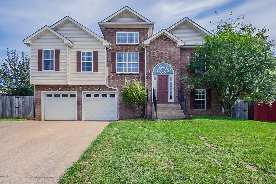 3407 Quicksilver Ln, Clarksville, TN 37042