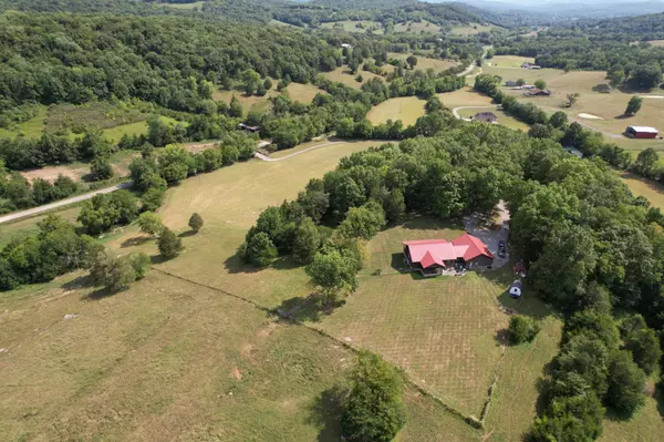 2859 Locke Creek Rd, Readyville, TN 37149