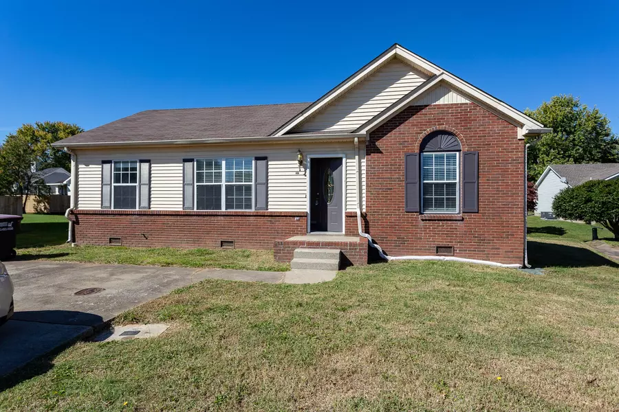 247 GRASSMIRE COURT, Clarksville, TN 37042