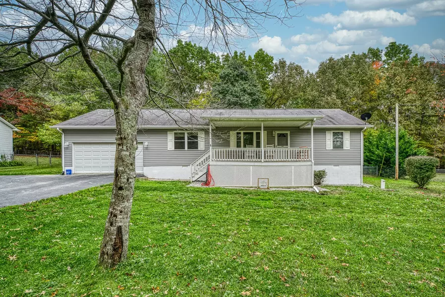 1889 Spruce Loop, Crossville, TN 38555