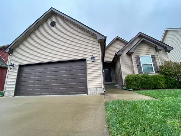 3744 Silver Fox Ct, Clarksville, TN 37040