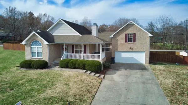 854 Boxwood Ct, Clarksville, TN 37043