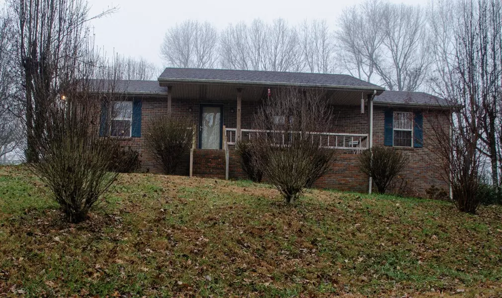 8831 Old Highway 52, Westmoreland, TN 37186