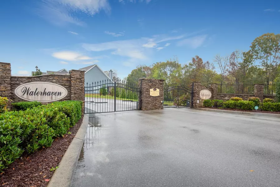 2658 Waterhaven Drive, Chattanooga, TN 37406