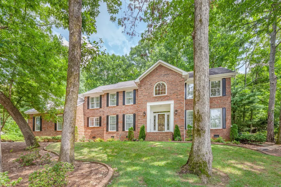 20 Rock Crest Drive, Signal Mountain, TN 37377