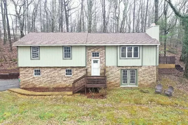 112 Stratford Way, Signal Mountain, TN 37377