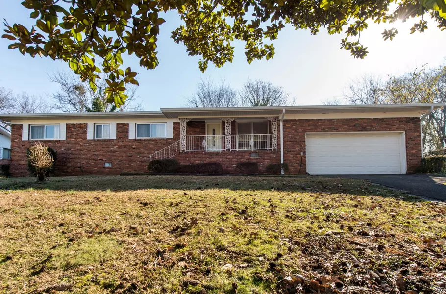 4430 James Drive, Chattanooga, TN 37416