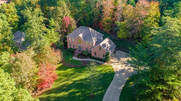 Signal Mountain, TN 37377,45 Rock Crest Drive