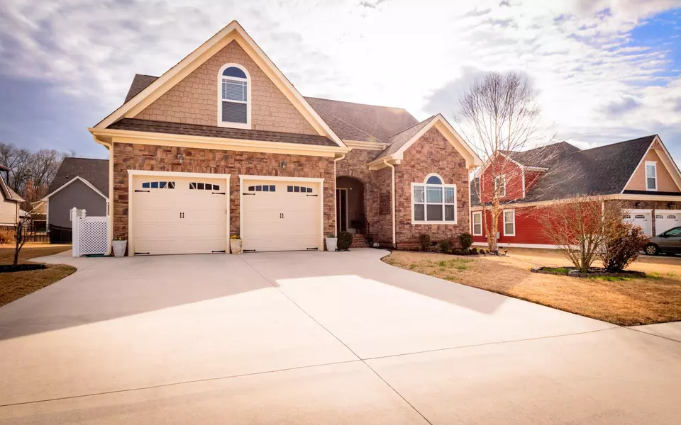 8515 Deer Run Circle, Ooltewah, TN 37363