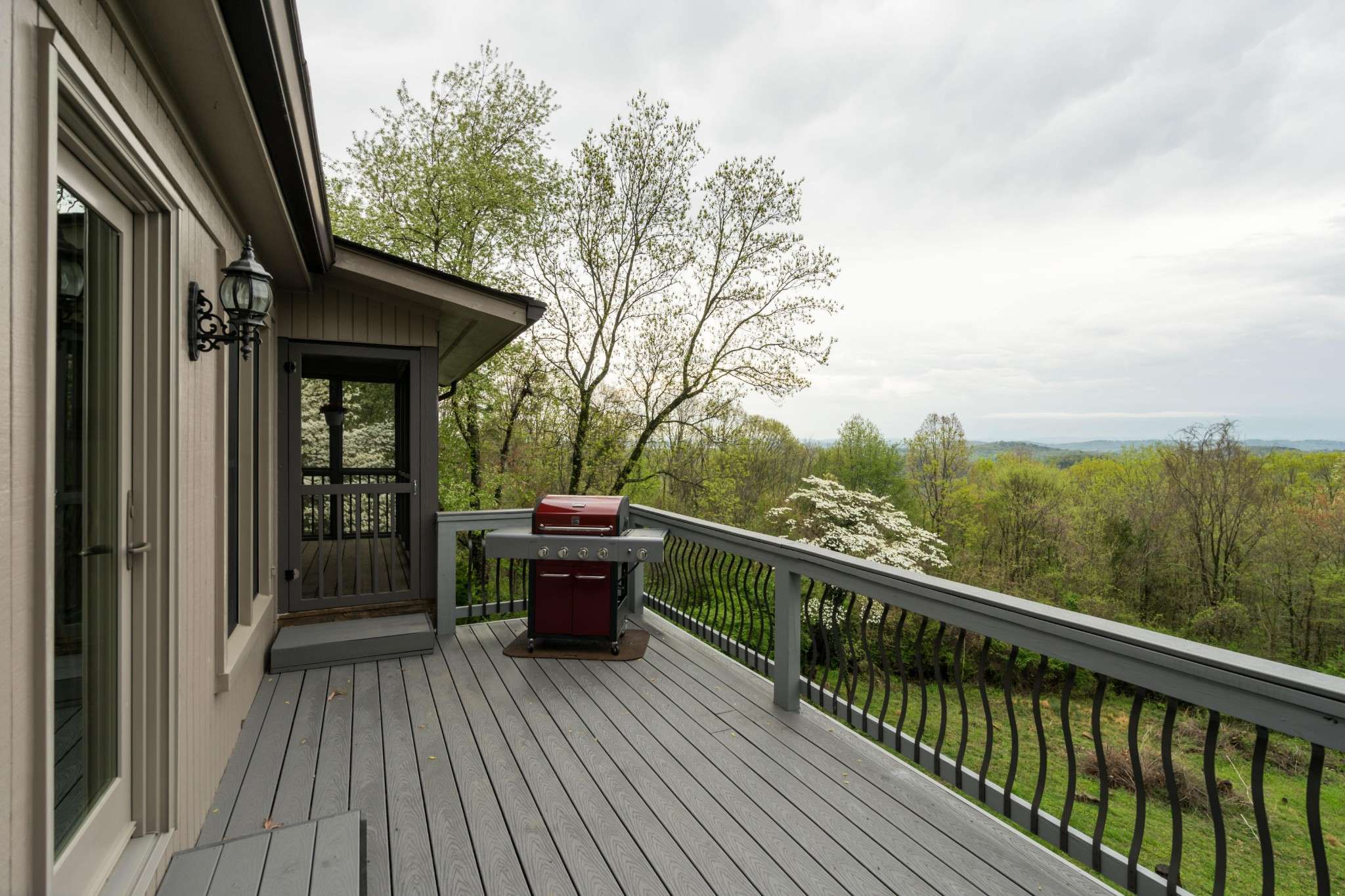 Signal Mountain, TN 37377,1408 Sunset Drive